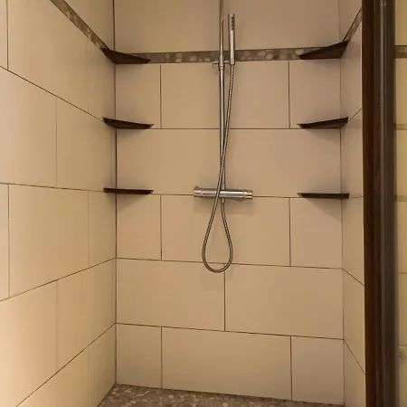 Rez De Villa Climatise Avec Jardin Daire *