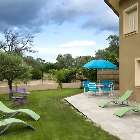 Rez De Villa Climatise Avec Jardin 아파트